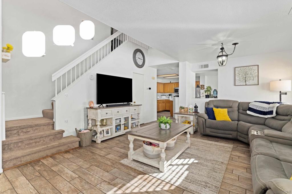 405 Whispering Willow Dr Unit E