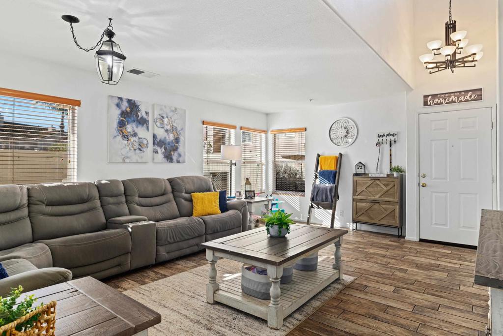 405 Whispering Willow Dr Unit E