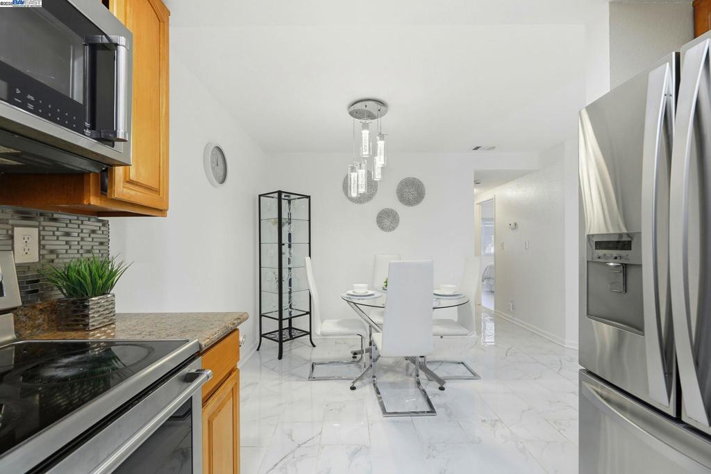 WARM SPRINGS - Residential