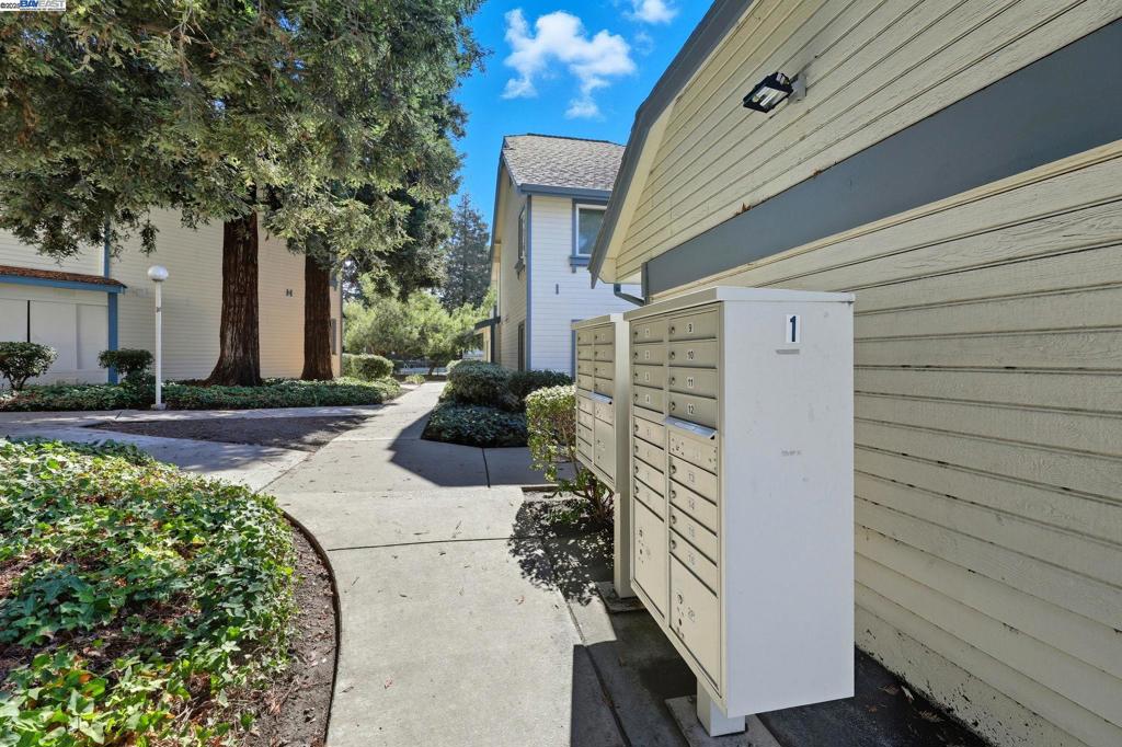WARM SPRINGS - Residential