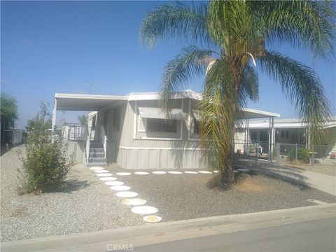 26097 Fountain Palm Drive Homeland CA 92548