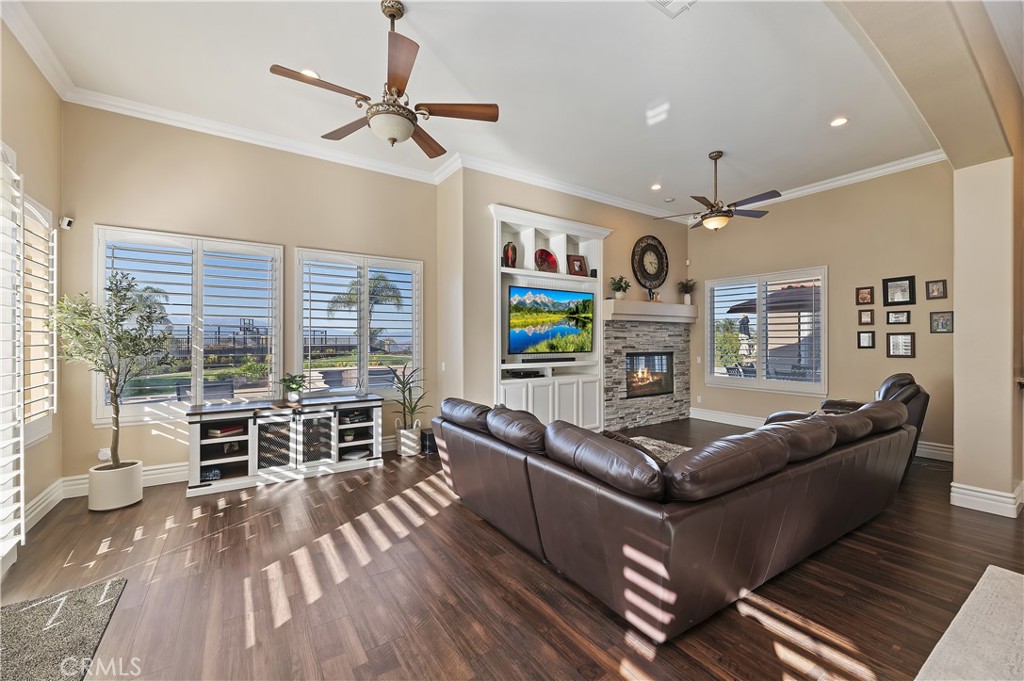 The Pinnacle - Residential