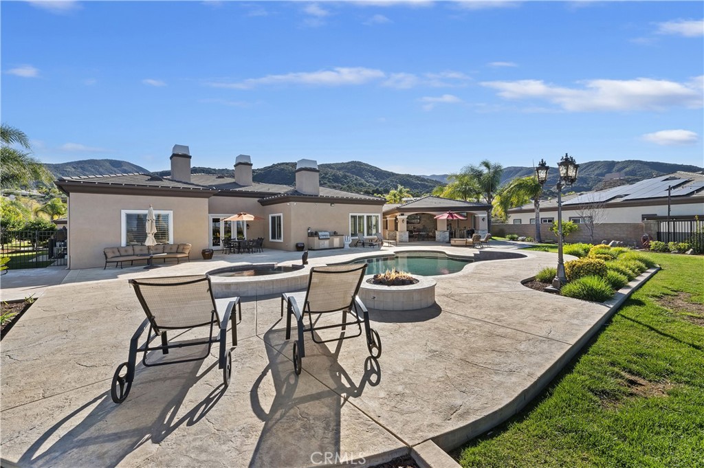 The Pinnacle - Residential