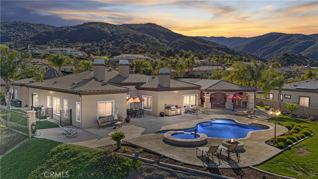 The Pinnacle - Residential