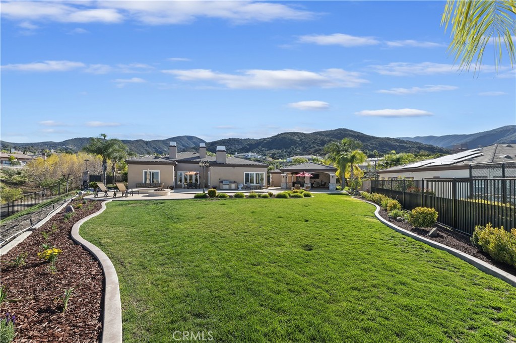 The Pinnacle - Residential