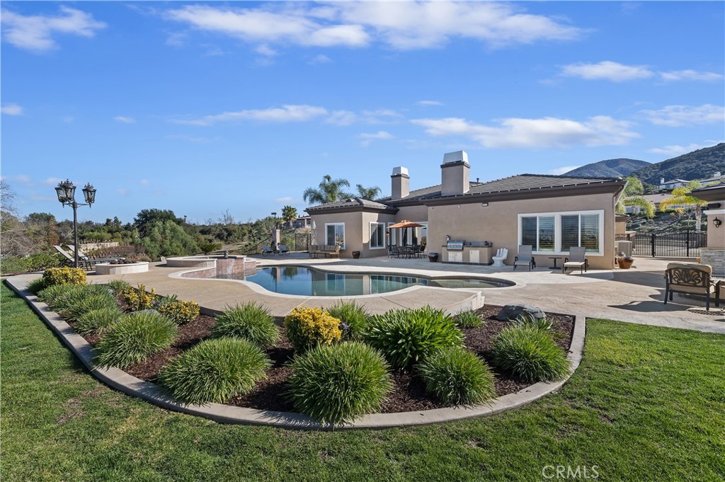 The Pinnacle - Residential