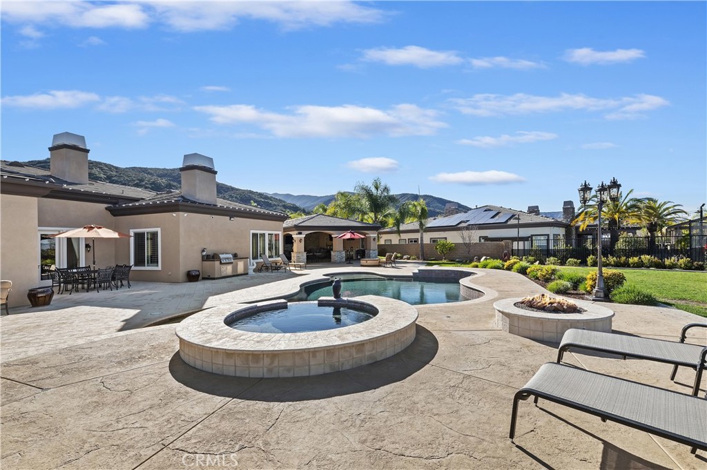 The Pinnacle - Residential