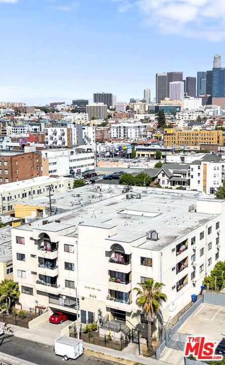 840 S Grand View Street 101