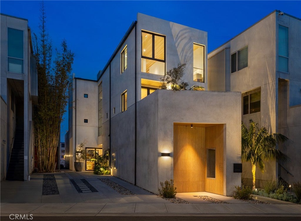 2910 Lafayette Avenue, Newport Beach CA 92663 - Photo 7