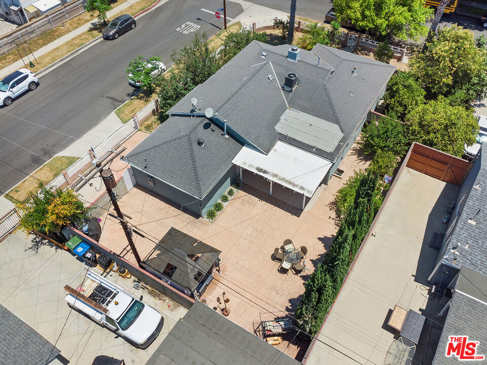 6529 Amigo Avenue