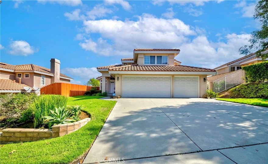 A home with a view...  Perched in the hills of Sierra Del Oro, this spacious 4 bedroom, 3 bathroom home offers sweeping canyon views as its backdrop. High ceilings, abundant natural light, and an open layout perfect for entertainment and create an inviting atmosphere. The main level features a spacious Living Room and formal Dining Room, separated by a built-in bar—perfect for entertaining. A separate Family Room with a fireplace provides a cozy gathering space. The downstairs Bedroom is currently used as an office, complete with an amazing built-in desk, and can easily be converted back into a full bedroom with its own bathroom—ideal for guests or multigenerational living. Upstairs, the Primary Suite feels like a retreat, complete with cathedral ceilings, a large walk-in closet, and a private sitting room overlooking the canyon. In addition, there are two additional upstairs rooms that offer flexibility for a home office, gym, playroom, or creative use.  While the Kitchen and bathrooms remain original, the excellent floor plan and views set the stage for a buyer ready to bring their vision to life. The backyard is simple and private, serving as a blank canvas with panoramic canyon views—ready to make it your own.



FEATURES: Solar panels for energy efficiency and a garage with built-in cabinets for extra storage.



LOCATION: Quick access to the 91, 241, 71, 55, and 15 freeways from the Green River exit makes commuting into Orange County a breeze. Close to shopping, dining, parks, golf, and hiking trails.



This home is a rare opportunity for buyers seeking views, space, and flexibility in one of Corona’s most desirable neighborhoods.
