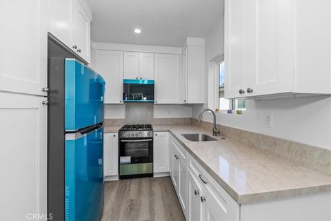 Tiny photo for 23032 Mobile St, West Hills, CA 91307 (MLS # SR26048459)