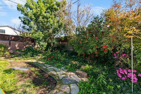 Tiny photo for 23032 Mobile St, West Hills, CA 91307 (MLS # SR26048459)