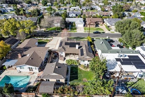 Tiny photo for 23032 Mobile St, West Hills, CA 91307 (MLS # SR26048459)