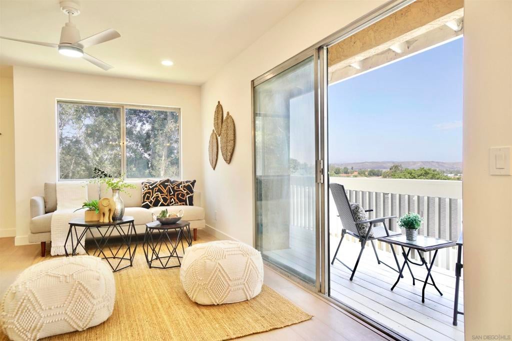 4228 Vista Del Rio Way 1