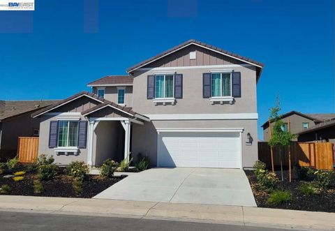 Photo of 5350 Sotto Way, Antioch, CA 94531 (MLS # 41127038)
