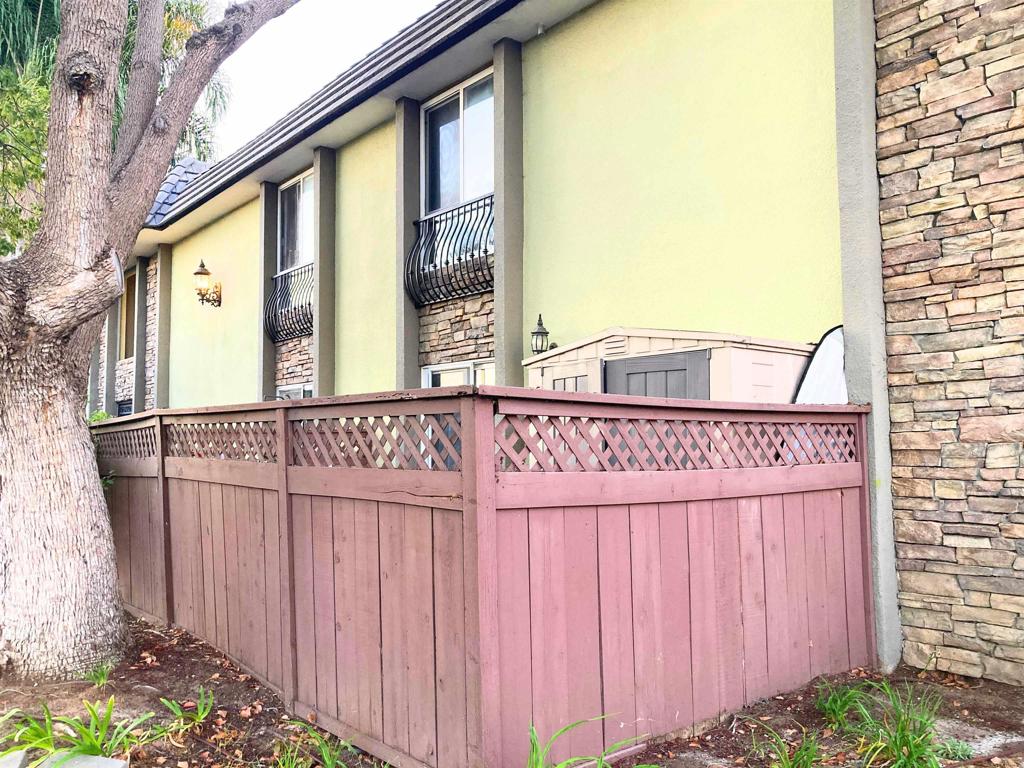 CLAIREMONT - Residential