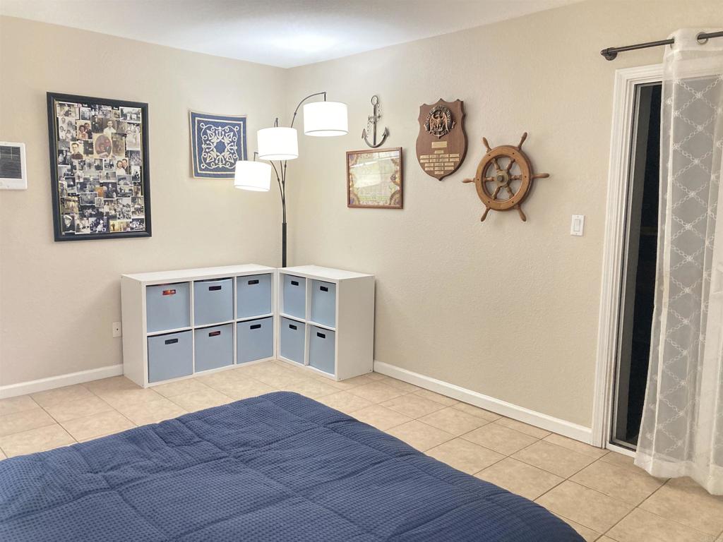 CLAIREMONT - Residential