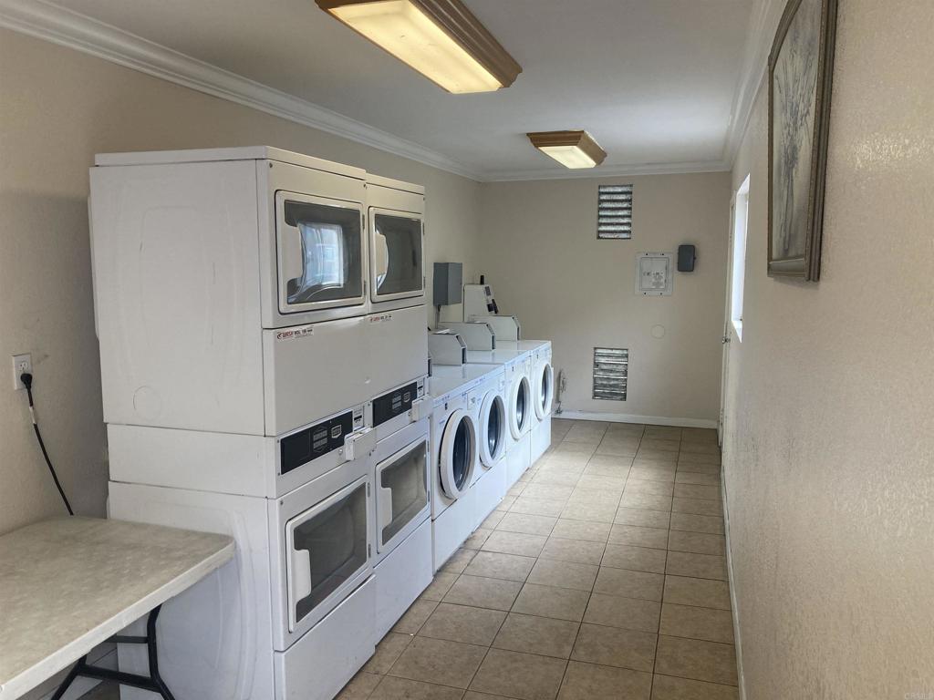 CLAIREMONT - Residential
