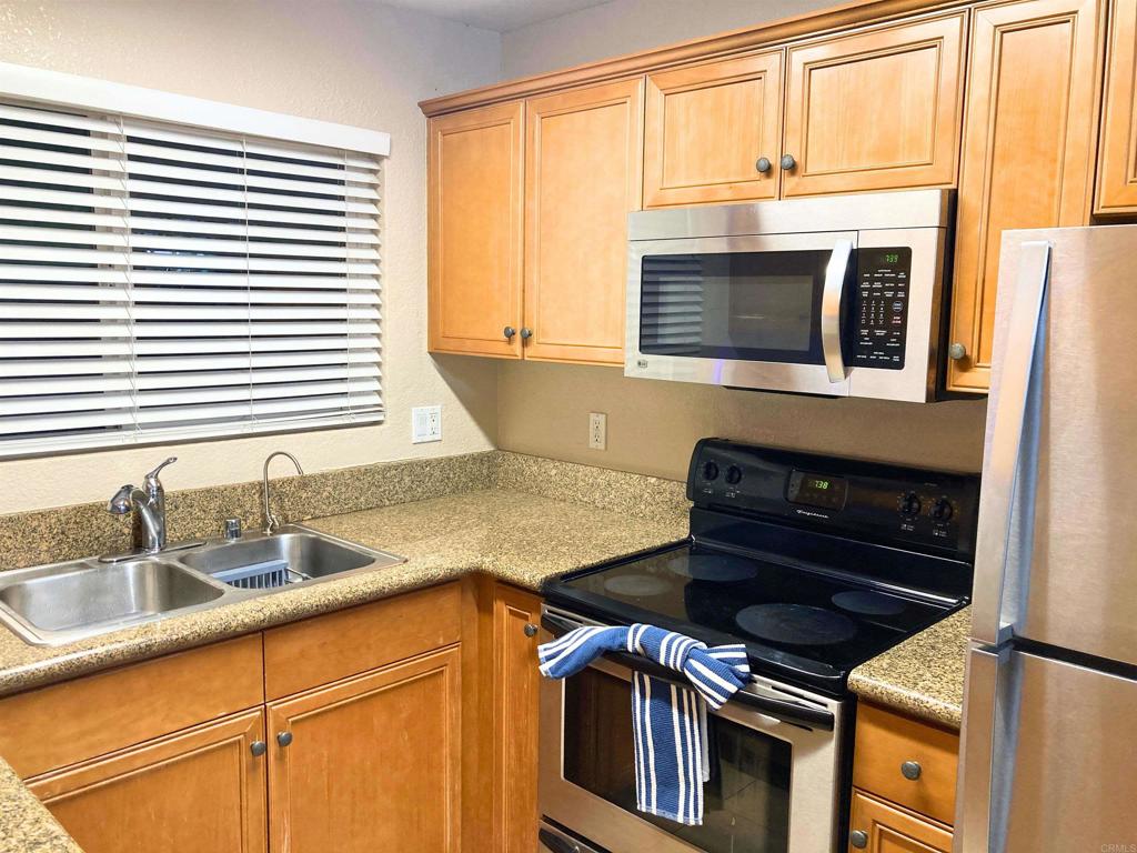 CLAIREMONT - Residential