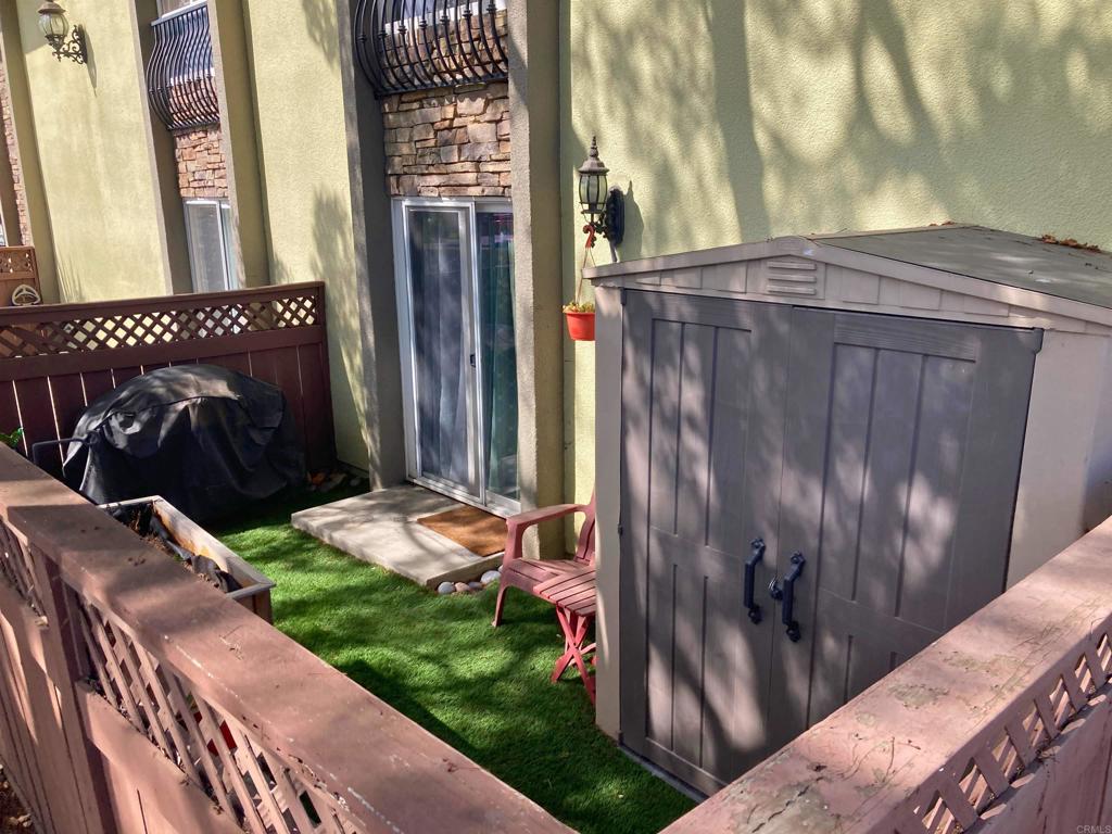 CLAIREMONT - Residential