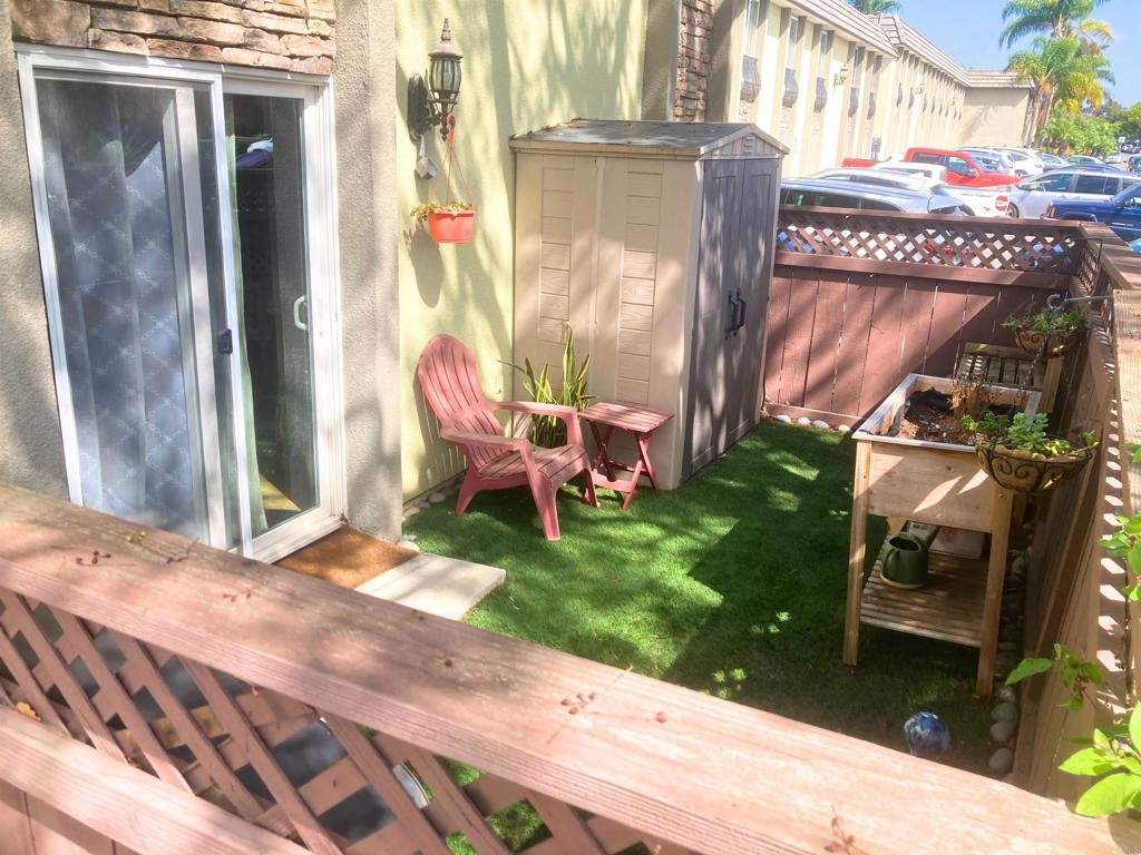 CLAIREMONT - Residential