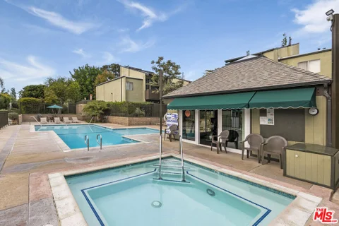 4915 Indian Wood Road Unit 500, Culver City, CA 90230 - MLS#: 26875561