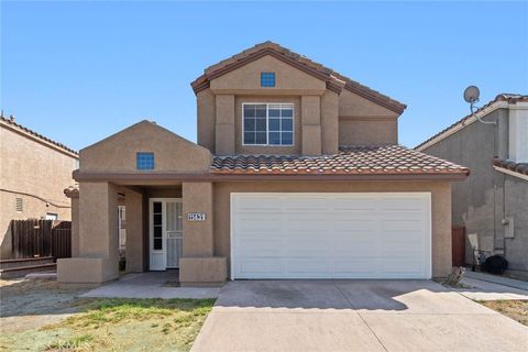 Photo of 11431 Winery Dr, Fontana, CA 92337 (MLS # TR25229497)