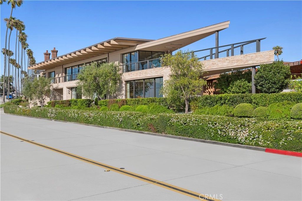 Photo of 2804 Ocean Blvd, Corona Del Mar, CA 92625 (MLS # NP26091932)