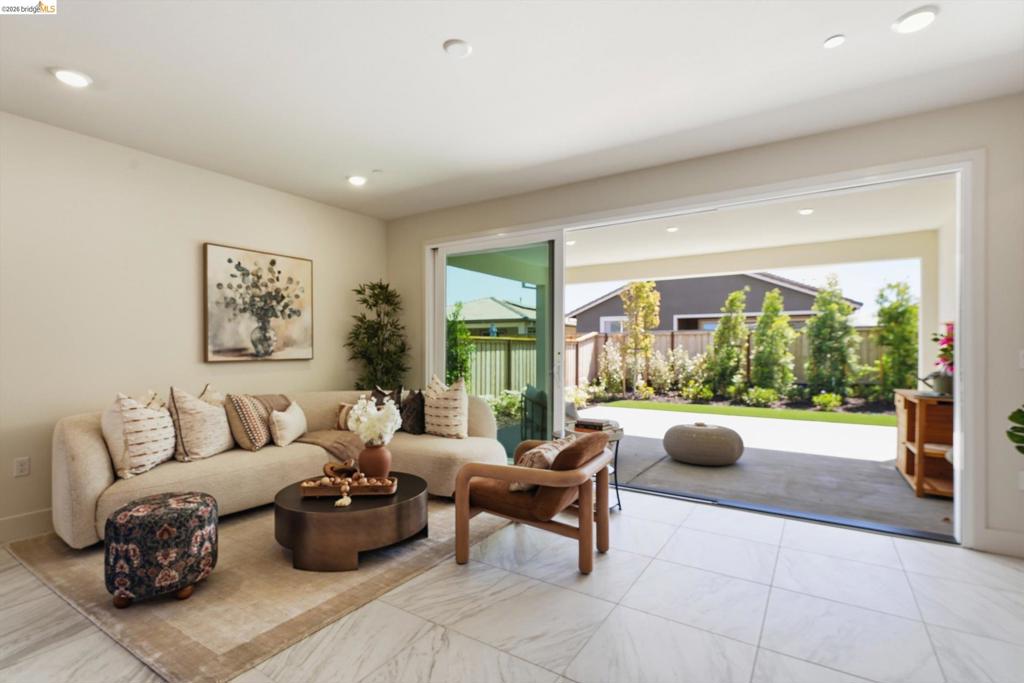 3146 Serena Way