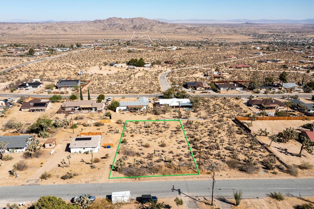 208 Sandalwood Trail