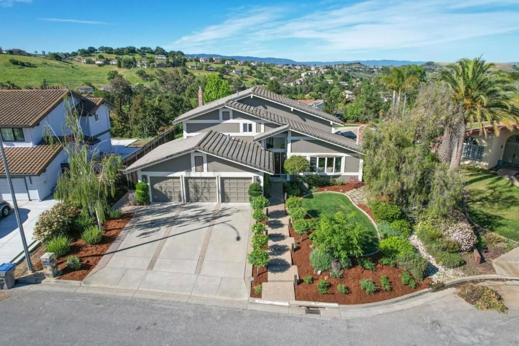 Photo of 3047 High Meadow Lane, San Jose, CA 95135 (MLS # ML82039774)