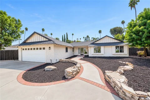 MLS: CV26201959