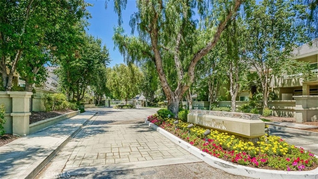 23971 Arroyo Park 82