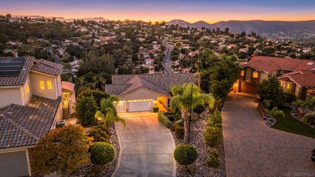 Properties 3 15107 La Plata Court