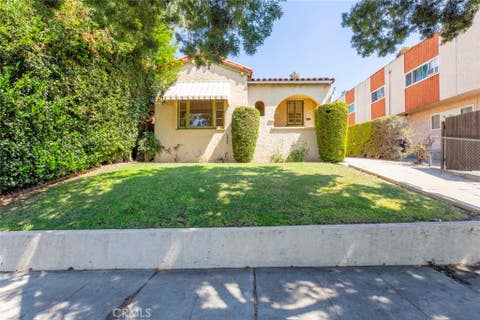 Photo of 4909 York BLVD, Los Angeles, CA 90042 (MLS # GD26172178)