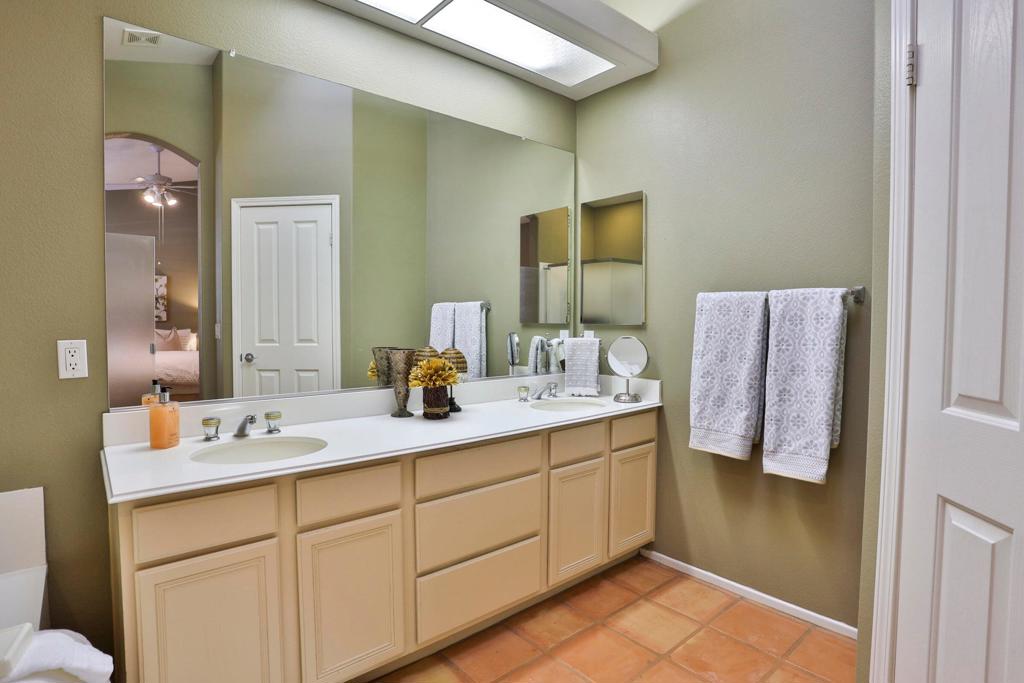 Oasis Country Club - Residential