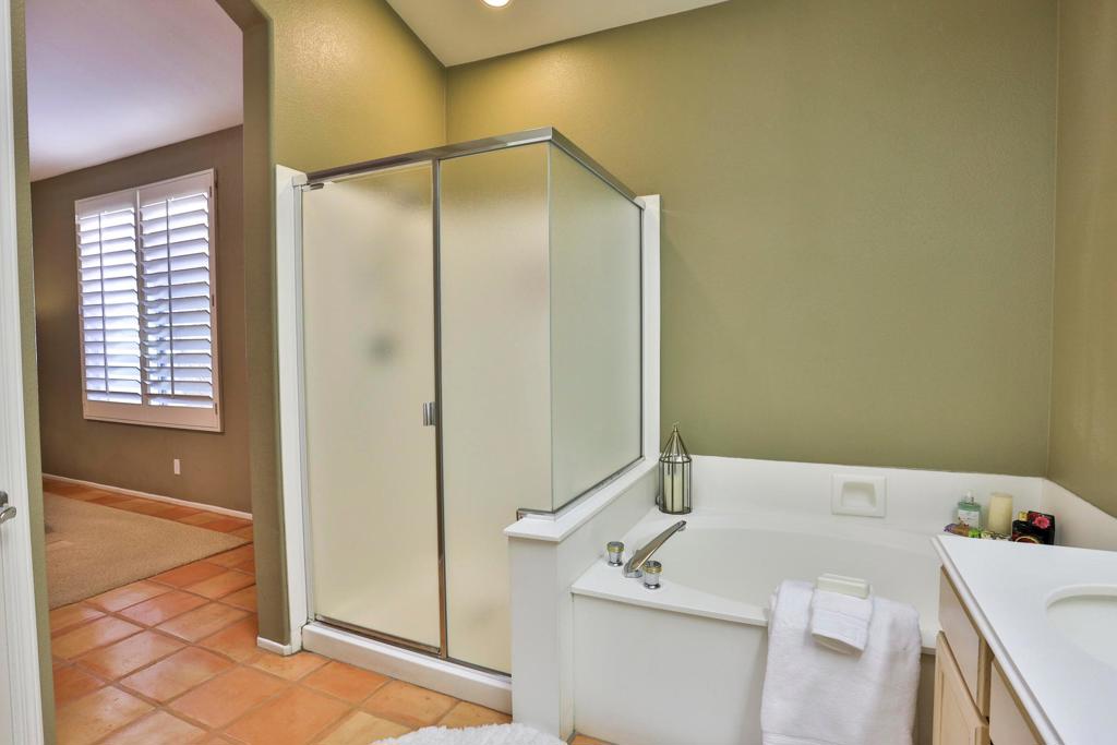 Oasis Country Club - Residential