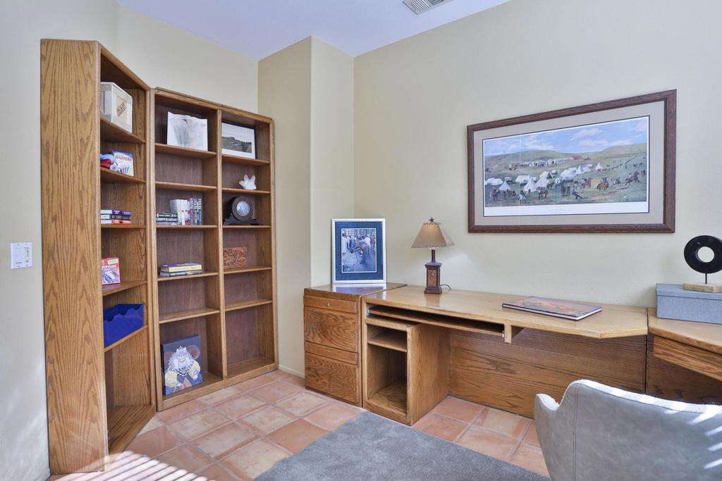 Oasis Country Club - Residential