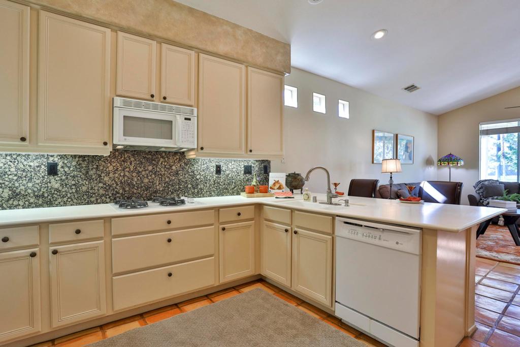 Oasis Country Club - Residential