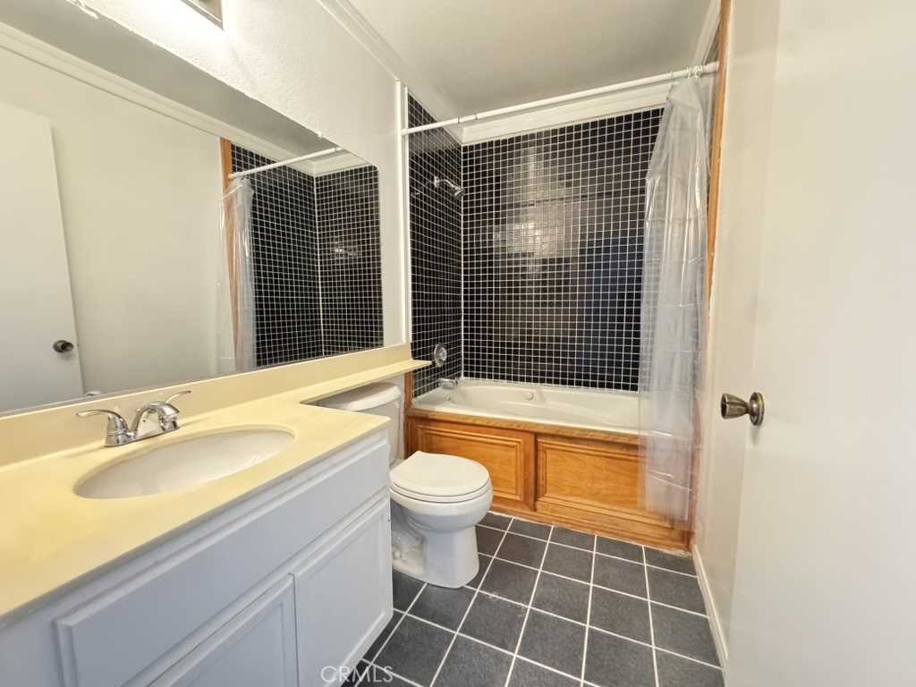 Canyon Ctry Raquet (CCRQ) - Residential