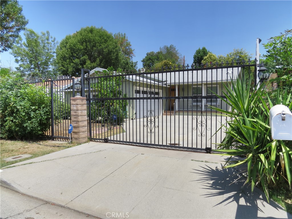 22727 Mariano Street