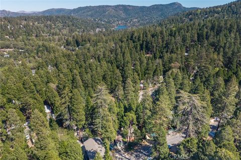 Photo of 773 Woodland Rd, Crestline, CA 92325 (MLS # NP26056282)