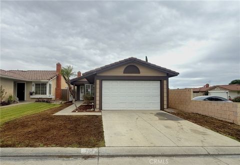 Photo of 769 W Virginia Street, Rialto, CA 92376 (MLS # CV26074903)