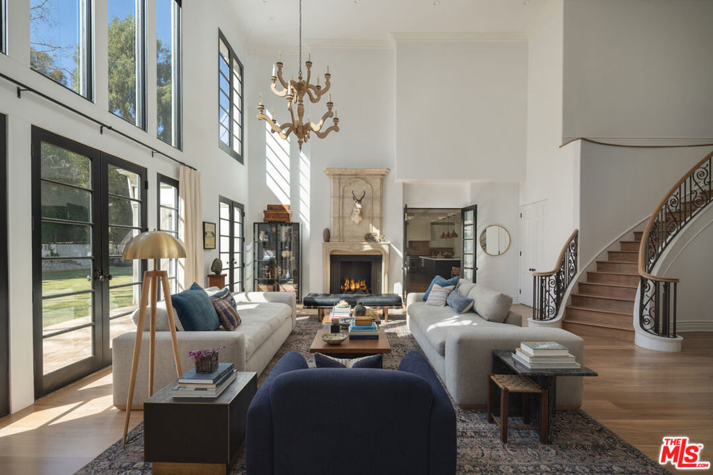 Properties 3 3901 Longridge Avenue