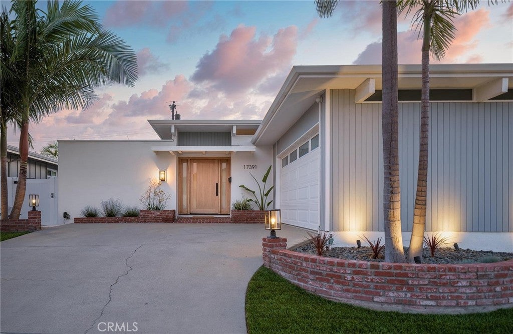 17391 Alta Vista Circle