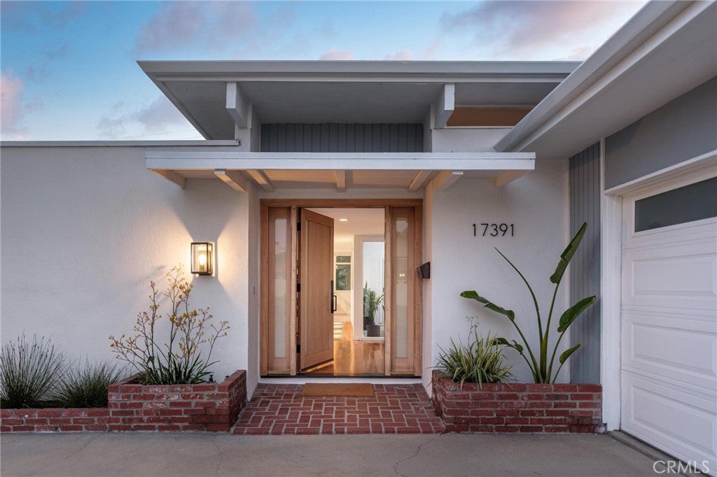 17391 Alta Vista Circle