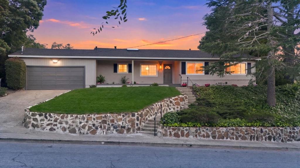 2036 Queens Lane