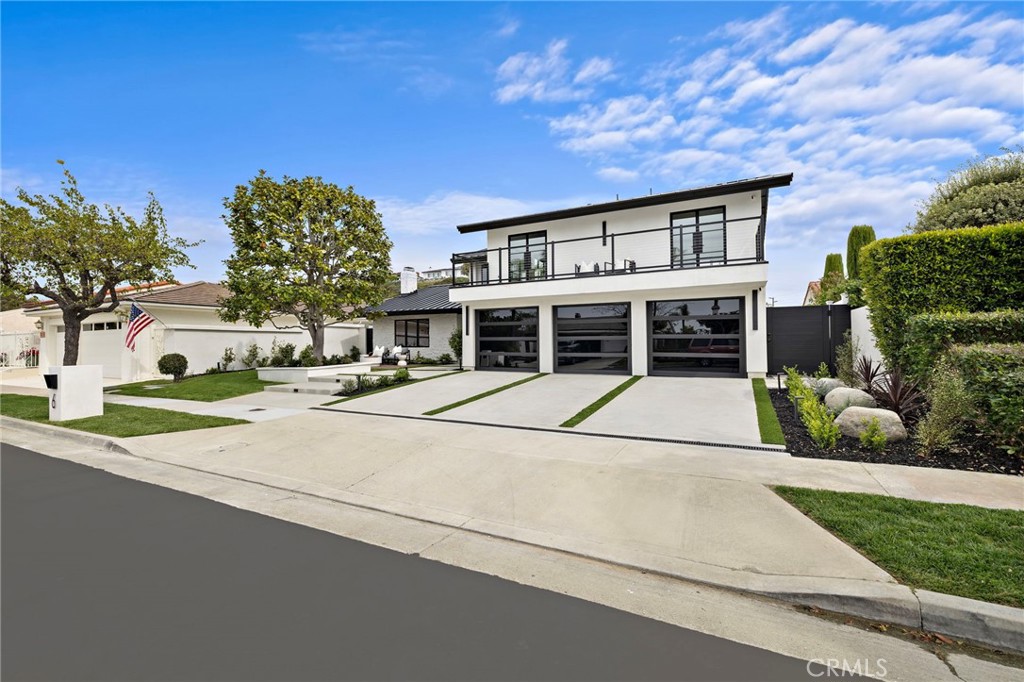 6 Monterey Circle
