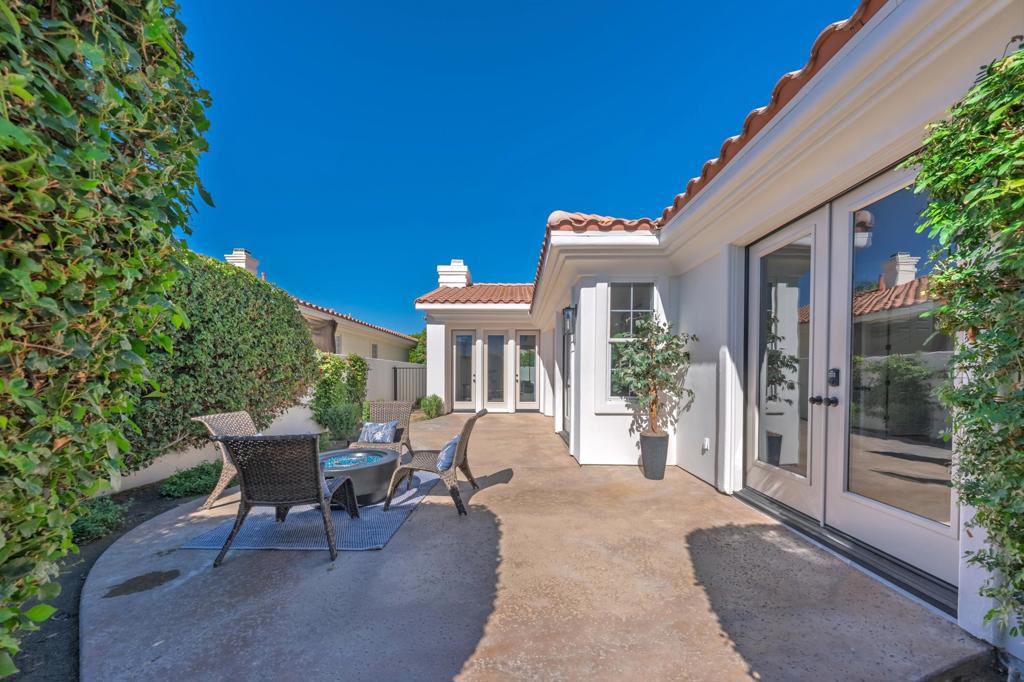 La Quinta Fairways - Residential